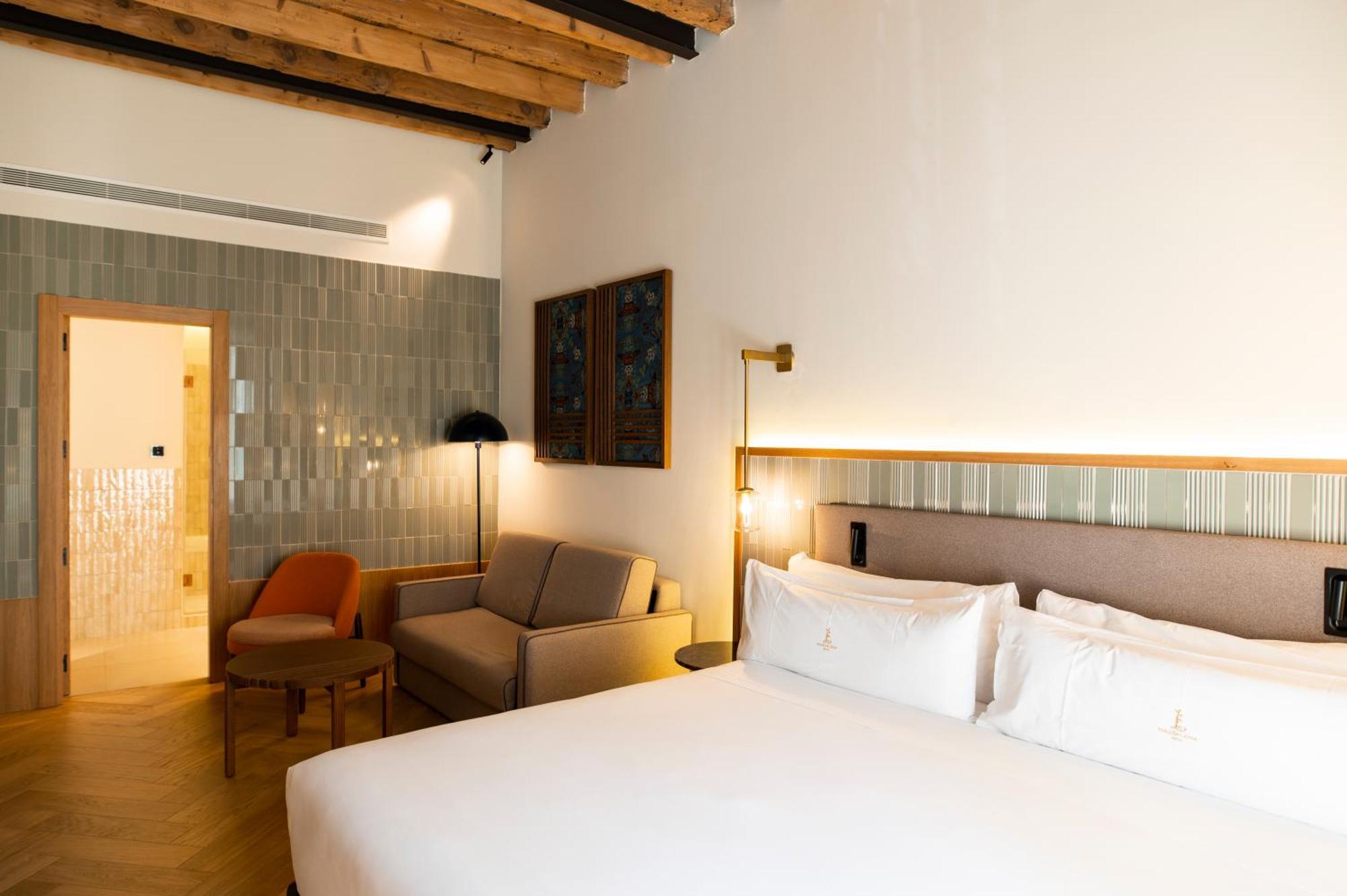Legado Magdalena Hotel Seville Exterior photo
